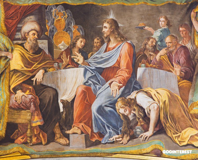 This photo tells a story from the book of Luke: An uninvited woman, seen as a sinner, a woman of lower class who wanted to wash a religious leader’s feet with her own tears. The owner of the house was appalled by her, but Jesus “saw this woman”, intervened and provided protection, illustrating how to advocate for those longing for forgiveness.