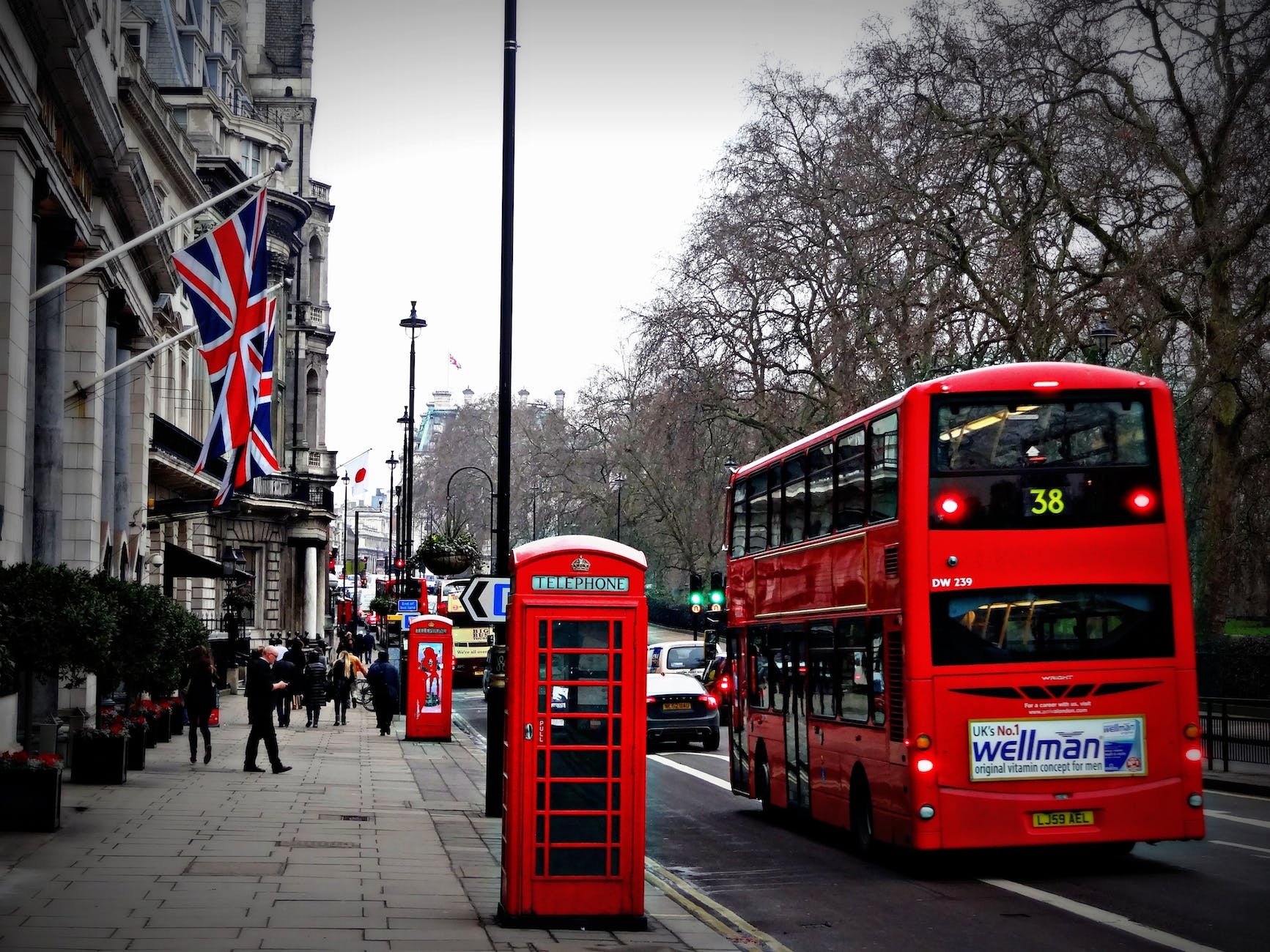 london-street-phone-cabin-163037.jpeg