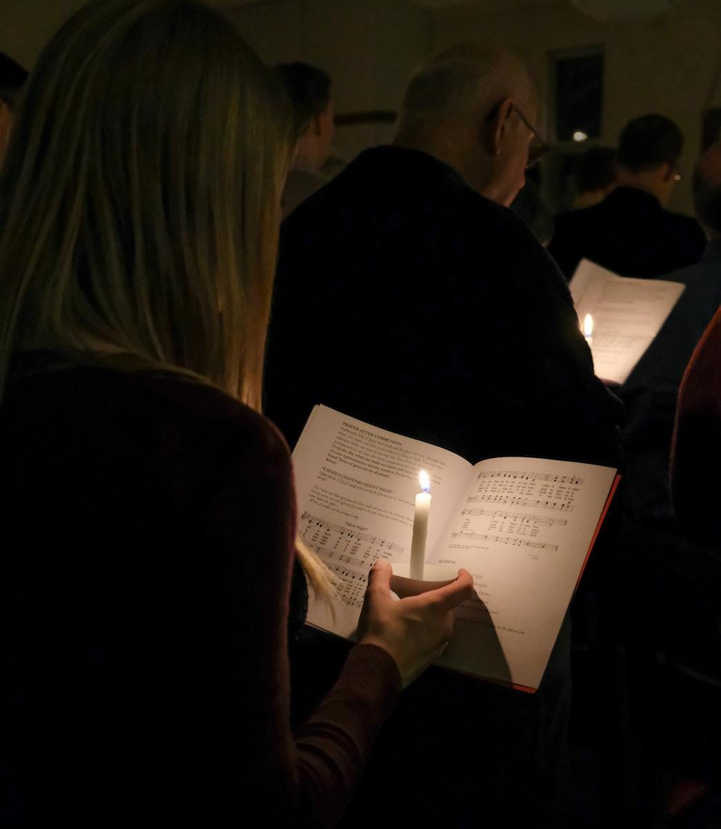 candlelit christmas eve church service